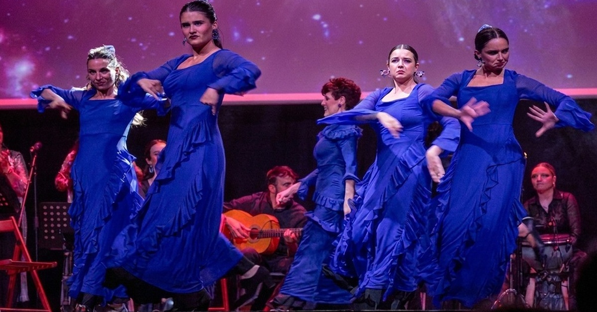 Clases grupales de baile flamenco para principiantes en Madrid