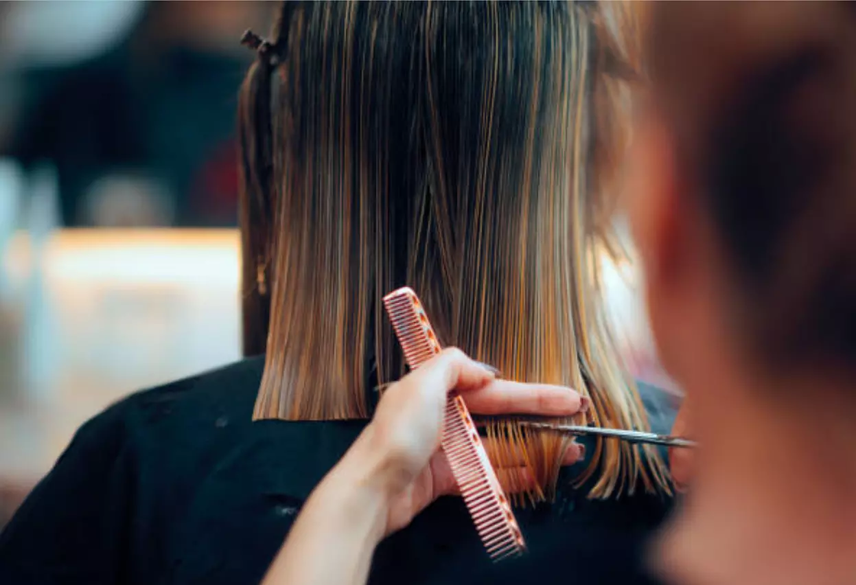 Shampoing coupe brushing court/mi long/long