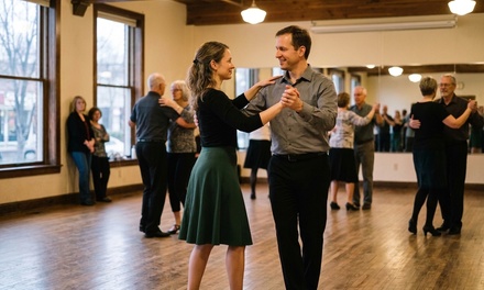 4-Week Beginning Swing/Foxtrot Fusion Dance Classes - Ballroom Dance With Us