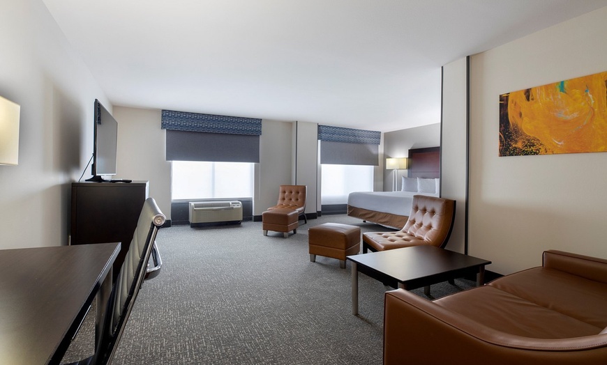 Image 11: Atlanta Hotel near Truist Park with Free Breakfast