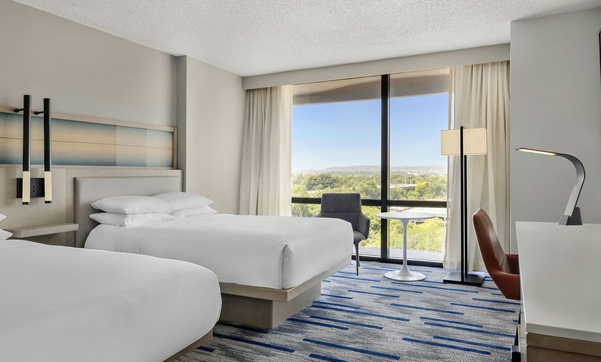 Image 27: Saddle Brook NJ Hotel near NYC and MetLife Stadium