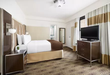 Metro City-View Queen Room