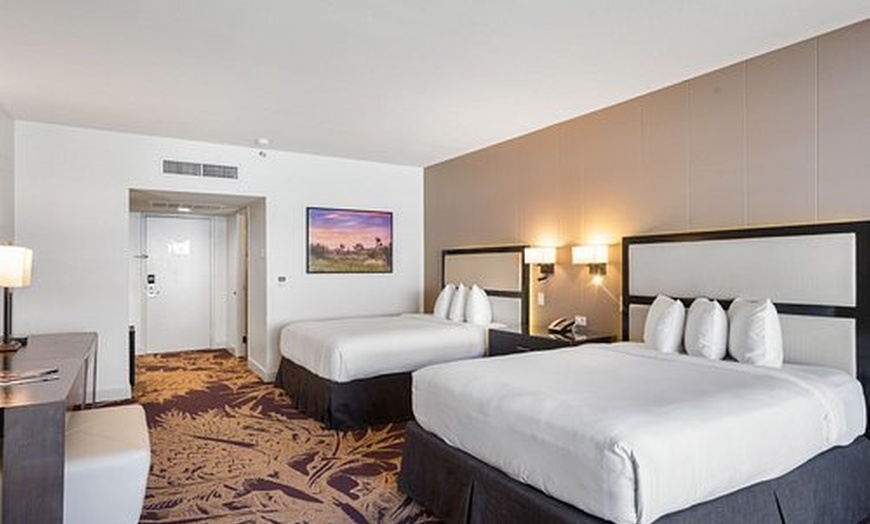 Image 18: Palm Springs Downtown Hotel with Pool and Spa