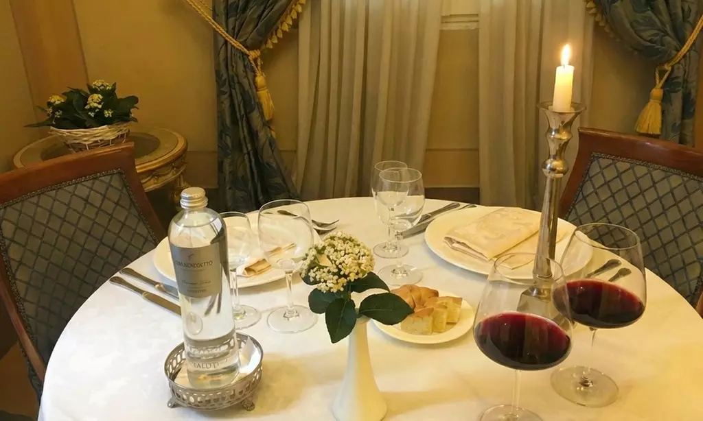 Fano: soggiorno con colazione, welcome drink e una cena