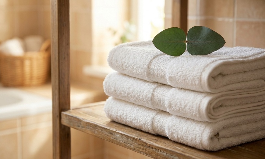 Image 7: Couples Massage Workshops for a Relaxing Experience