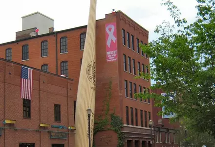 Louisville Slugger Museum & Factory