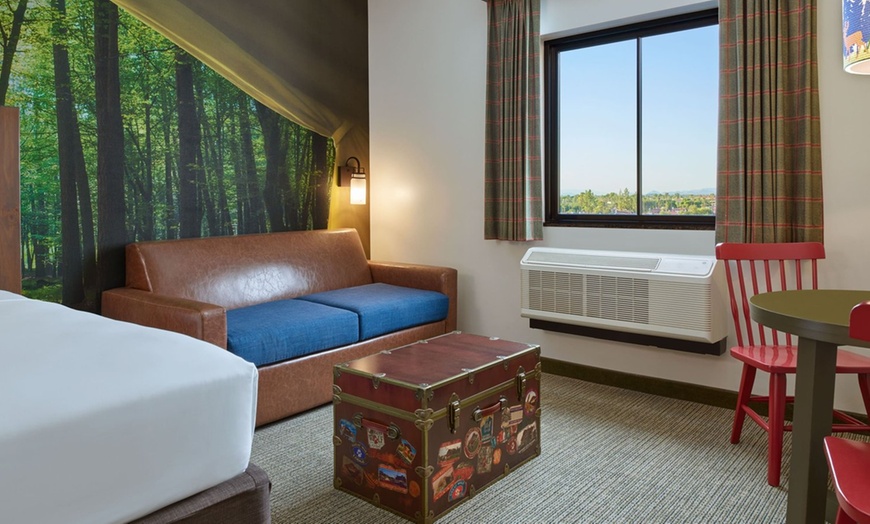 Image 19: Great Wolf Lodge Scottsdale Water Park Resort