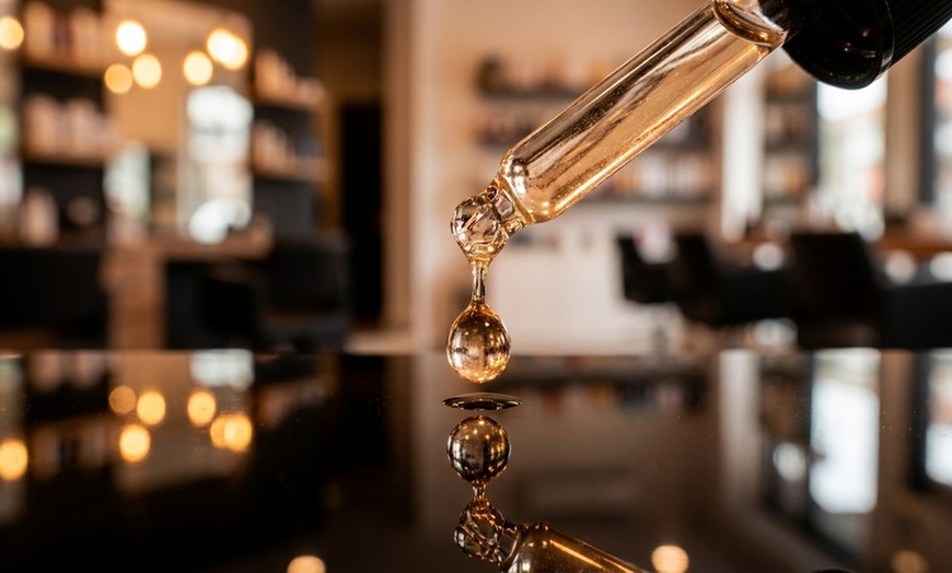 Image 2: Experience Luxurious Salon Ambiance and Cutting-Edge Hair Services