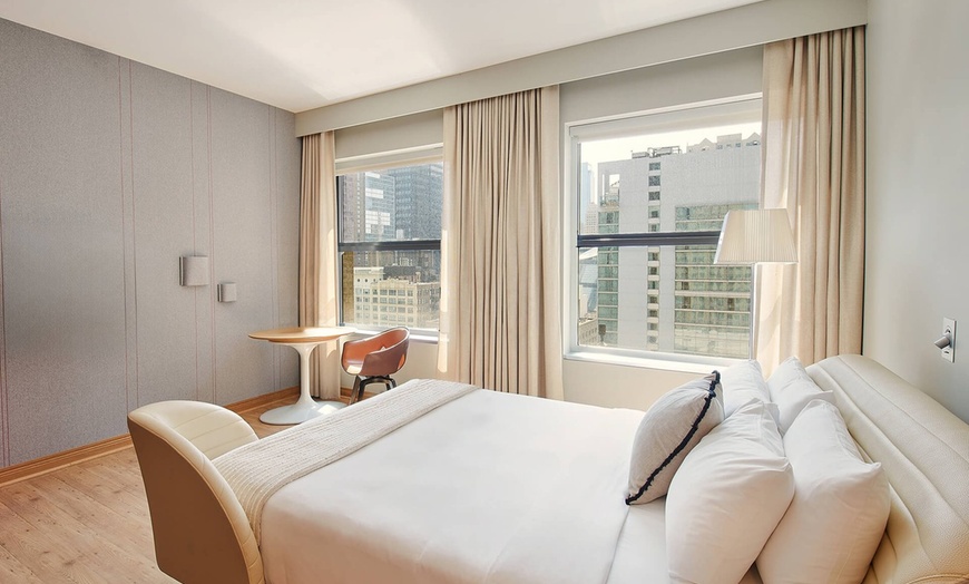 Image 12: Chicago Loop Hotel near Millennium Park