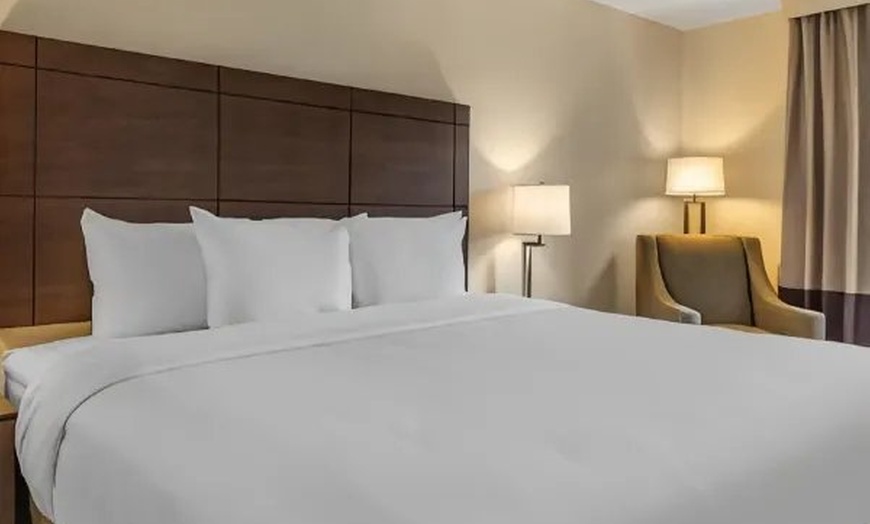 Image 19: 4-Star Midtown Hotel near Times Square & Rockefeller Center