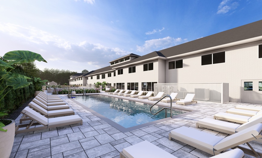 Image 15: Boutique Hotel near Newport Beach