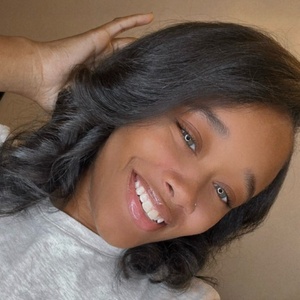 Silk Press with Wash, Blow Dry, Trim, and Style – 1 Session (2 Hours) - Stay Pretty Hair