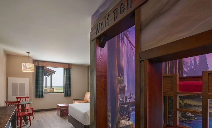 Image 27: Great Wolf Lodge Houston Water Park Resort