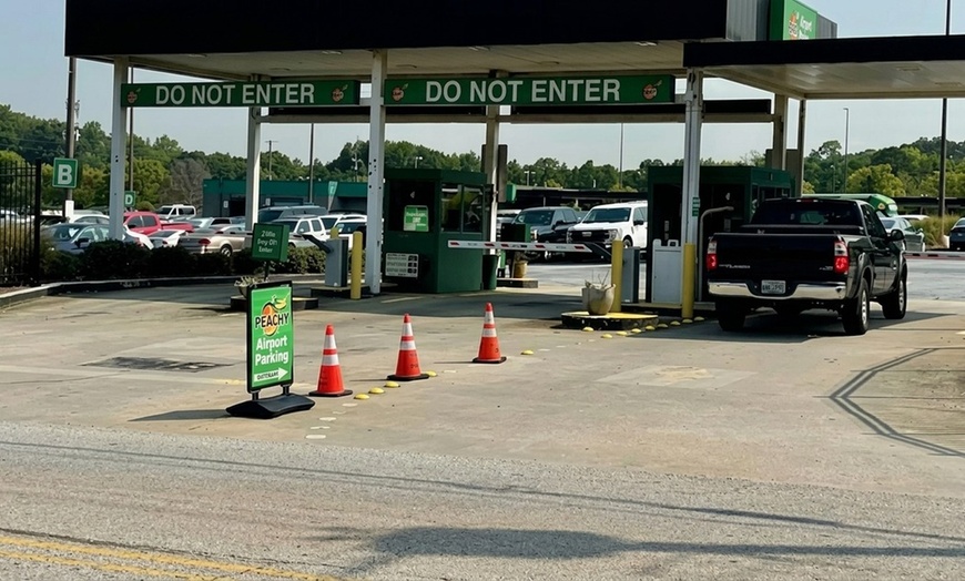 Image 3: 2, 4, 6, or 10-Day ATL Airport Outdoor Parking, Up To 35% Off