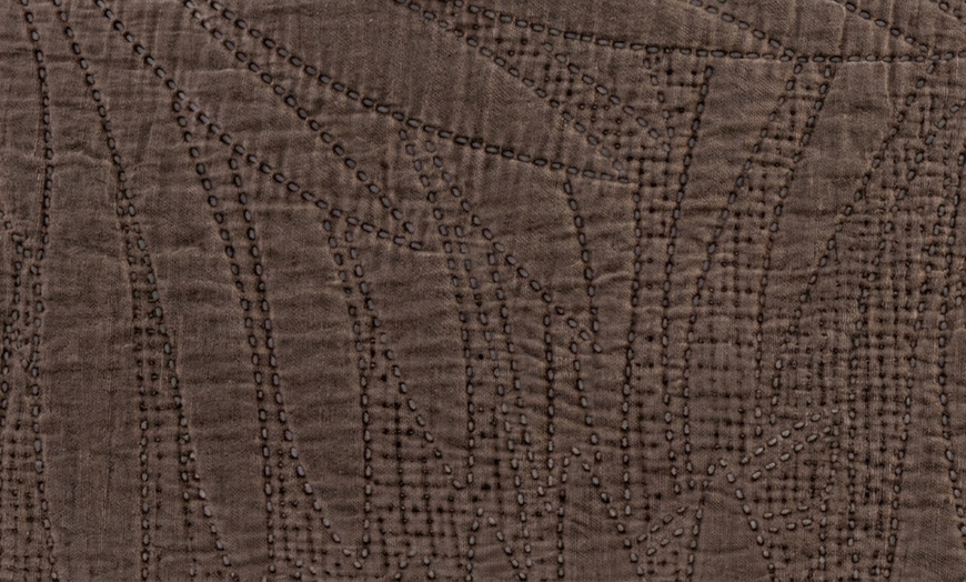 Image 4: Copriletto trapuntato matrimoniale Stone Washed