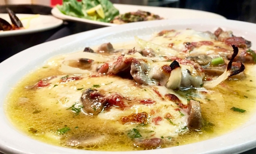 Image 5: Dining Credit: $50 for 2 or $100 for 4; Valid Sun-Thurs for Dine-In