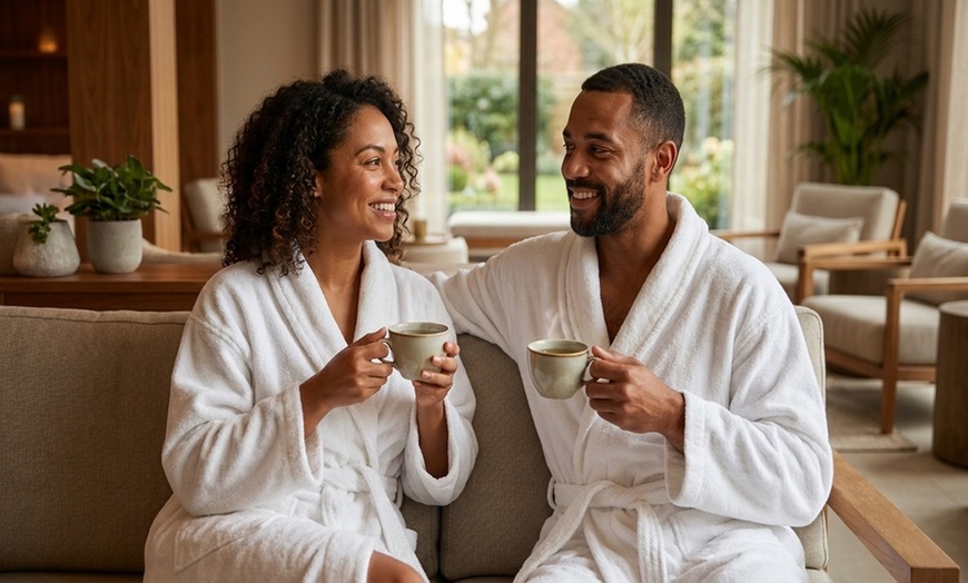 Image 3: Rejuvenate Together with 60-Minute Couples Massage Options