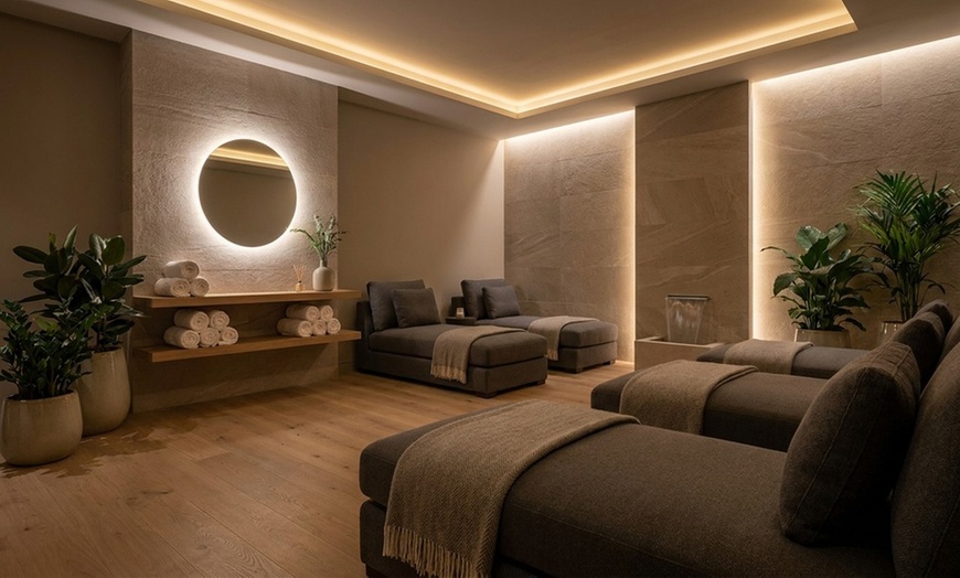 Image 2: 40% Off on Pampering Package at Dream Land