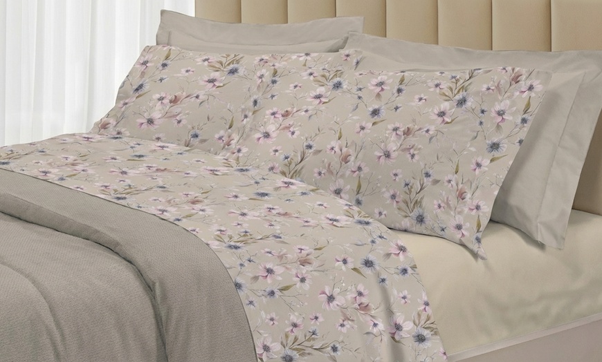 Image 16: Completo lenzuola matrimoniale in raso 60/60