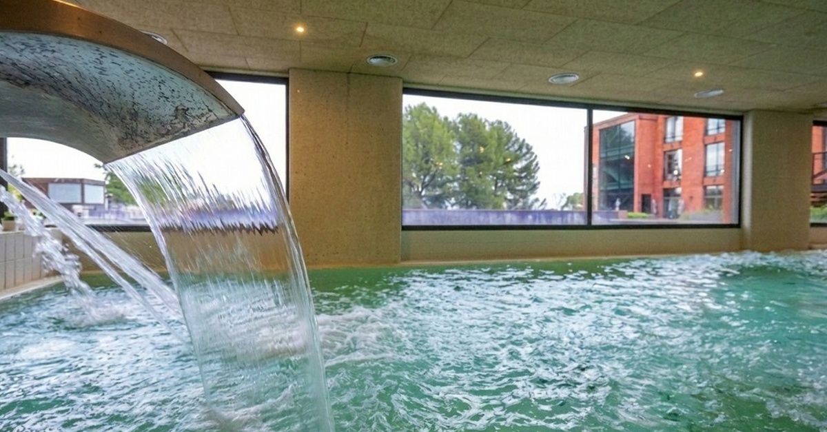 Circuito spa de 60 minutos con comida o masaje para dos en Barcelona