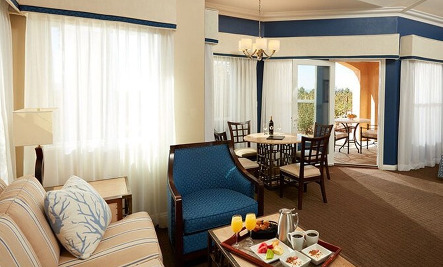 Image 24: Temecula Winery Resort with Vineyard Bungalows