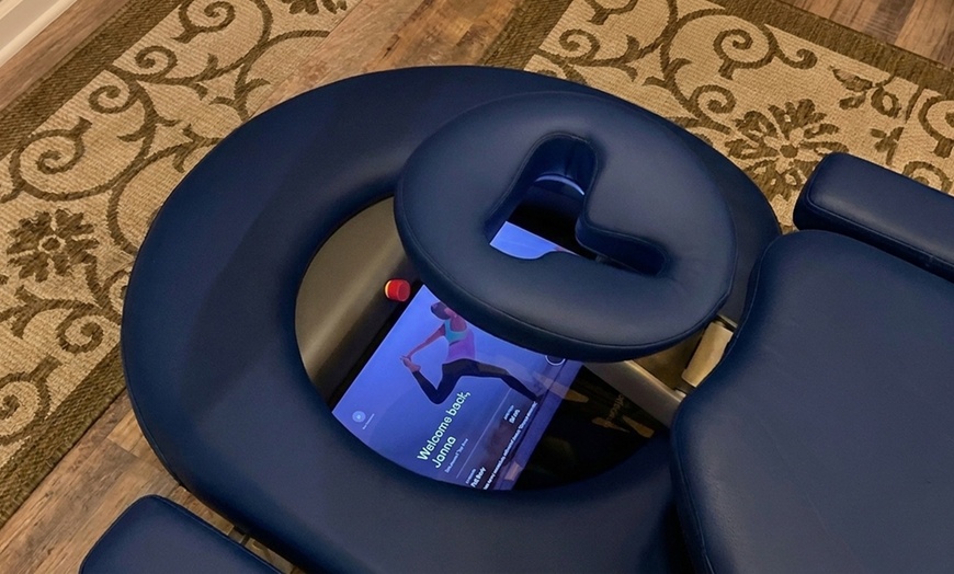 Image 4: 60-Minute Aescape AI Robotic Massage: Personalized Full Body Massage