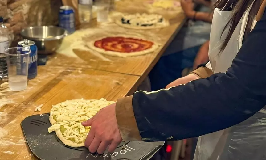 Taller y degustación de pizza con vino, cerveza o bebida para hasta 4