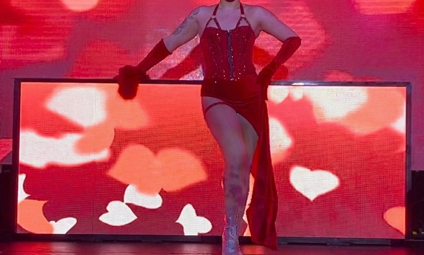 Image 8: Up to 45% Off Dine 'N Drag Dinner Show