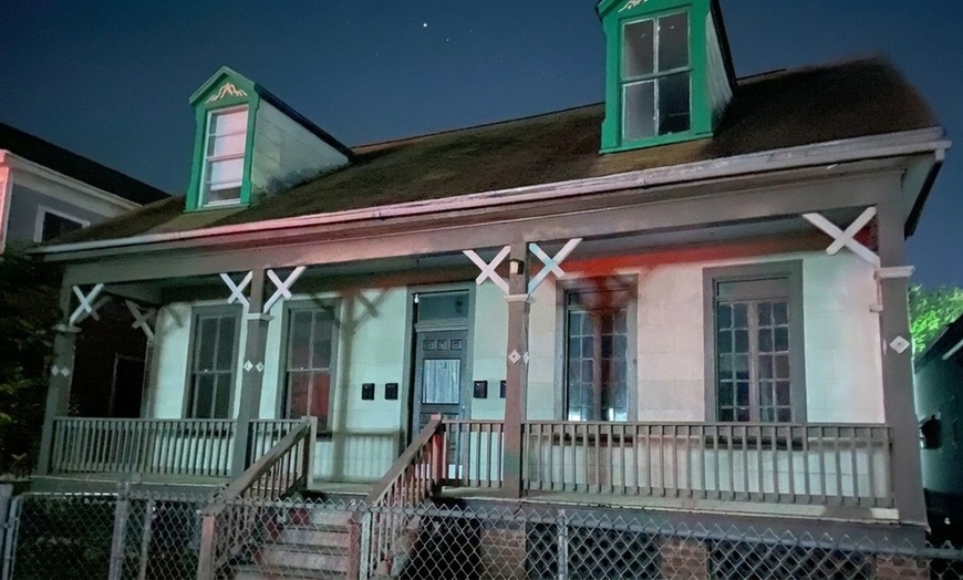 Image 3: 90-Minute Galveston Ghost Hunting Walking Tour with Historic Galveston Ghost Tours - Expert Guide, Iconic Haunted Sites