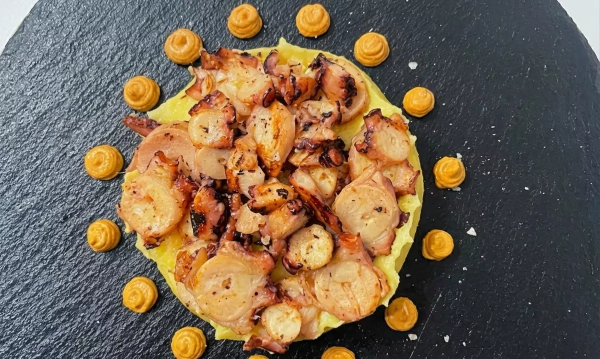 Delicias mediterráneas: menú clásico o prémium para 2 o 4 personas