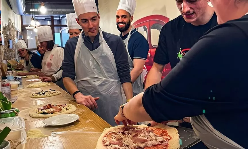 Taller y degustación de pizza con vino, cerveza o bebida para hasta 4