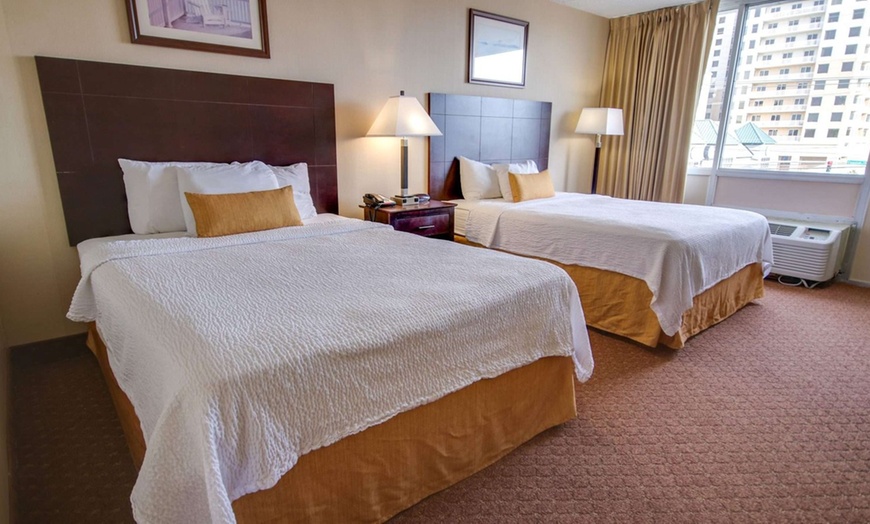 Image 17: Ocean City MD Hotel with Rooftop Pool and Bay Beach