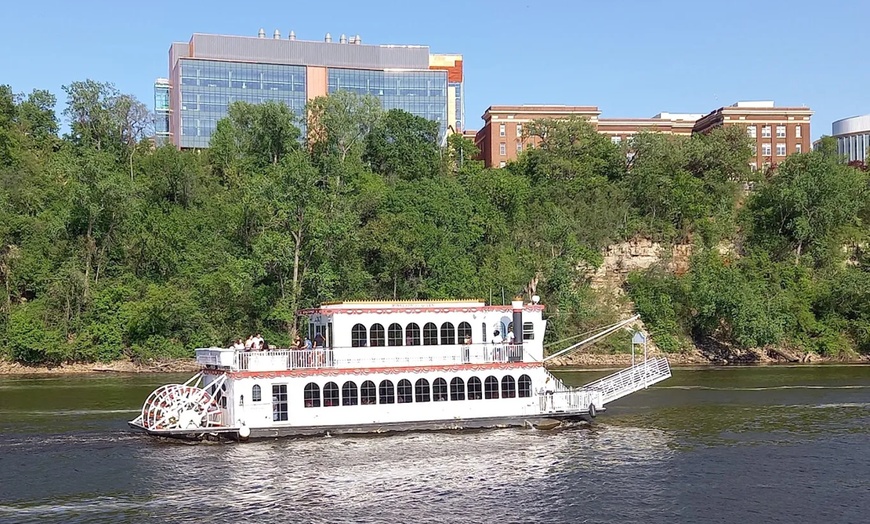 Image 9: Mississippi River Cruises: Dining/Sightseeing on the Minneapolis Queen