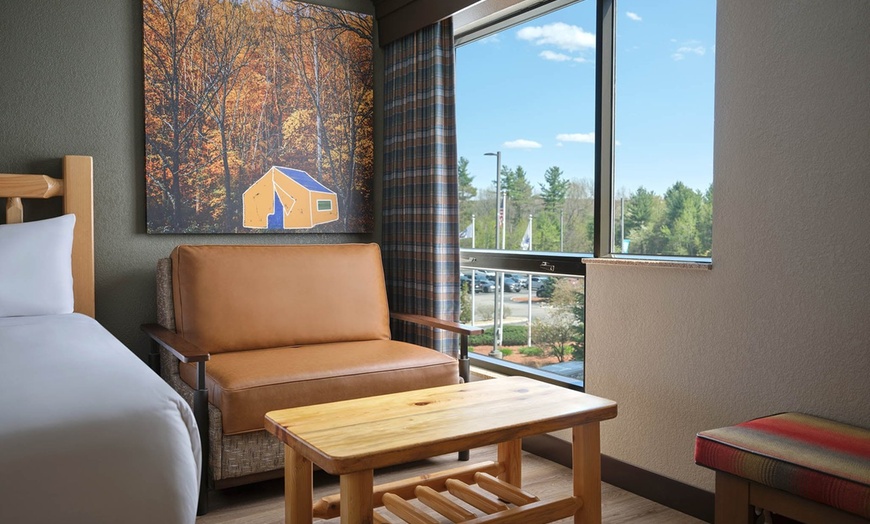 Image 15: Great Wolf Lodge Boston Indoor Water Park Resort