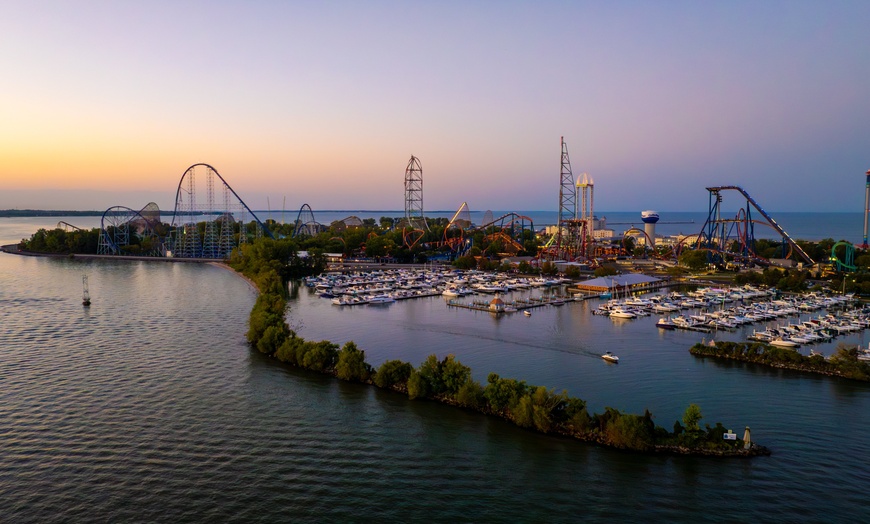 Image 2: Perfect Getaway with Pool, Splash Pad & Early Entry to Cedar Point