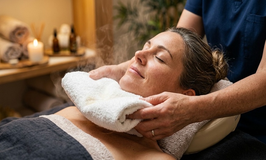 Image 7: Relax with 60-Min Single or Couples Massage with Aromatherapy