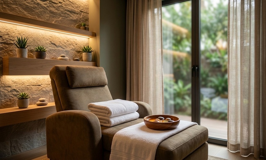 Image 2: Up to 37% Off on Foot Reflexology Massage at CCUE SPA