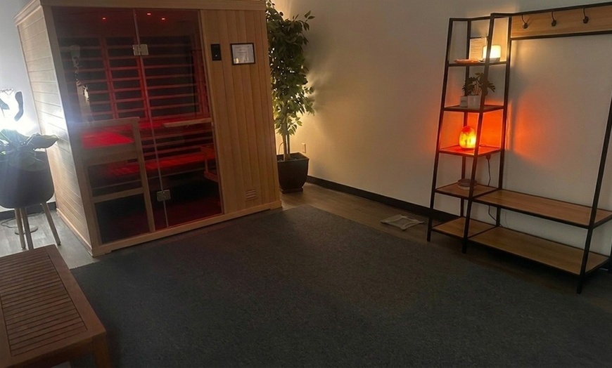 Image 2: Private 30-Min Infrared Sauna Sessions for Relaxation & Wellness