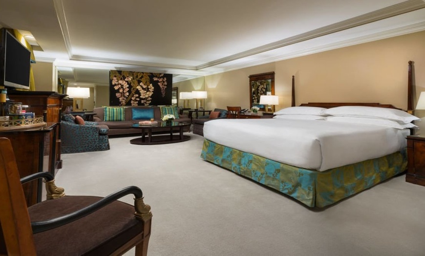 Image 23: 4-Star Midtown Hotel near Times Square & Rockefeller Center