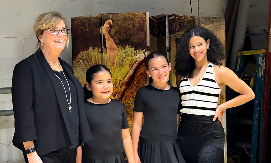 Image 4: Kids Ballet & Jazz Dance Classes for Ages 5+ (4 Weeks-3 Months)