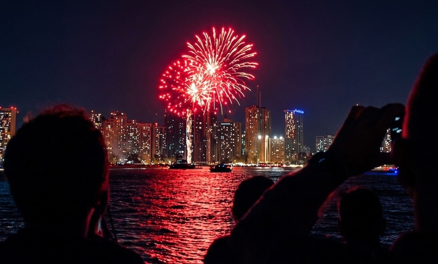 Image 5: Friday Night BYOB Fireworks Cruise with Waikīkī Ocean Views