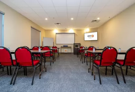 Business center and meeting rooms