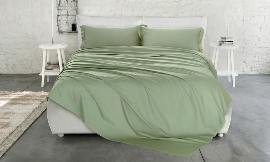 Image 12: Completo lenzuola matrimoniale in raso 60/60