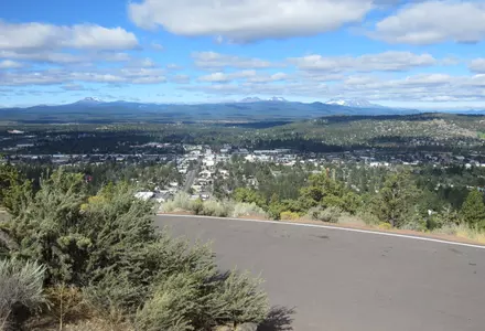 Pilot Butte State Scenic Viewpoint