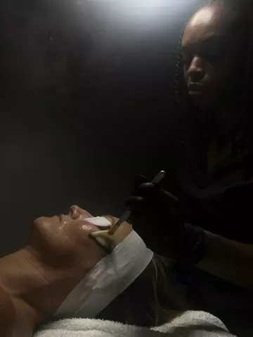 Anti-Aging Facial Sessions for Smoother, Youthful-Looking Skin