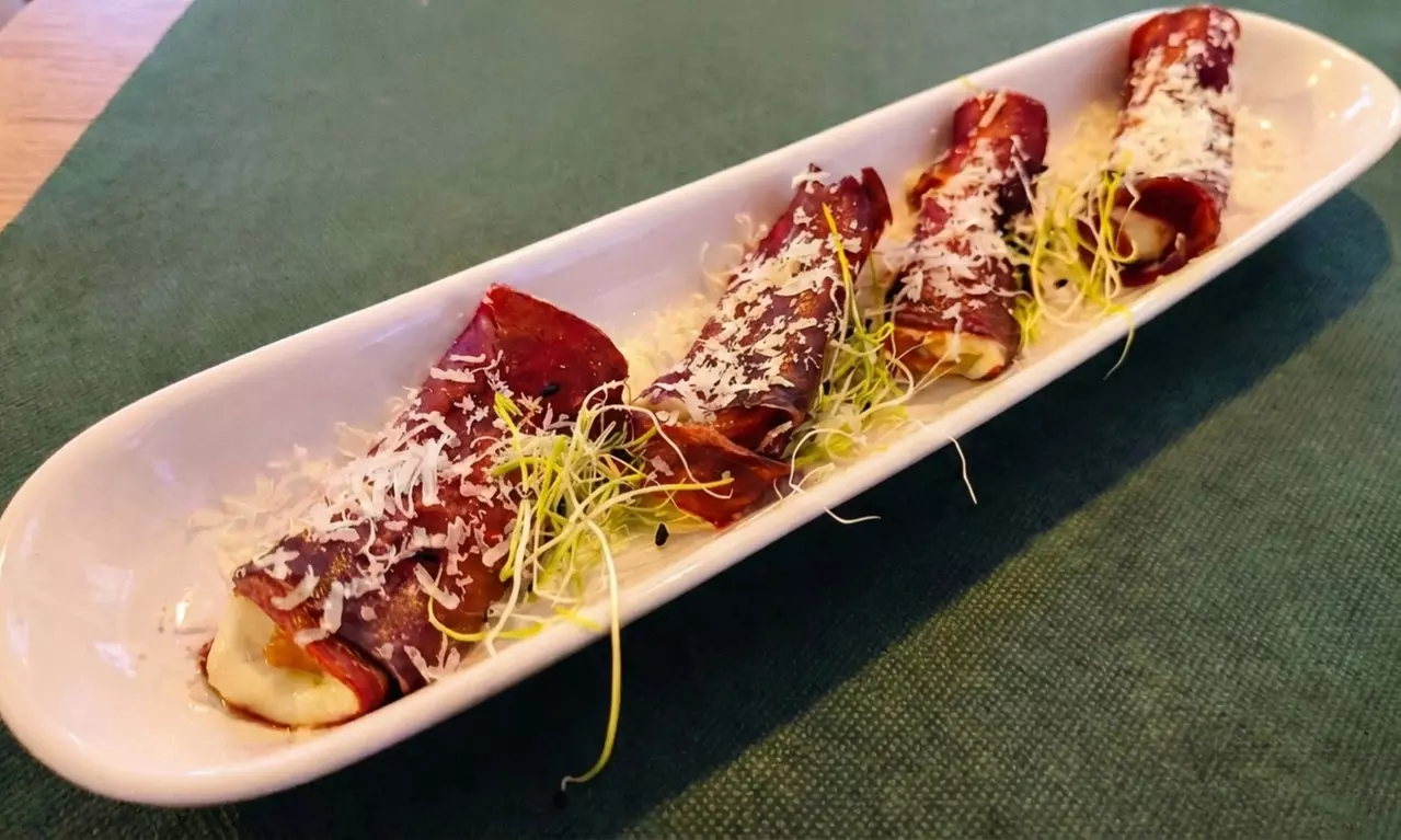 Experiencia gourmet española: menú degustación para 2 o 4 personas