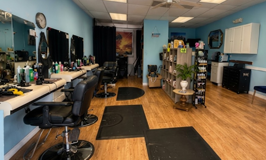 Image 4: Professional Men's Haircuts & Styling Options at Hair Affair