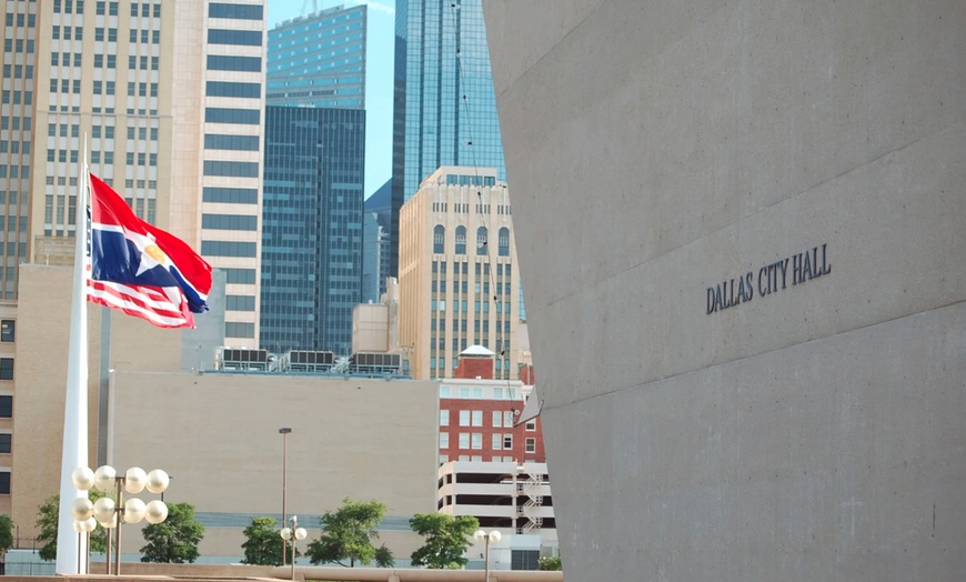 Image 4: Dallas Highlights & JFK Bus Tour – TopView Sightseeing