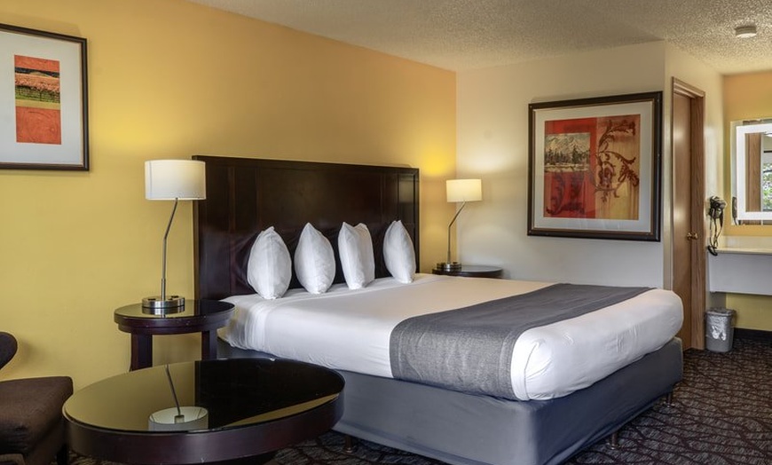 Image 16: Budget Hotel in Beaverton near Portland