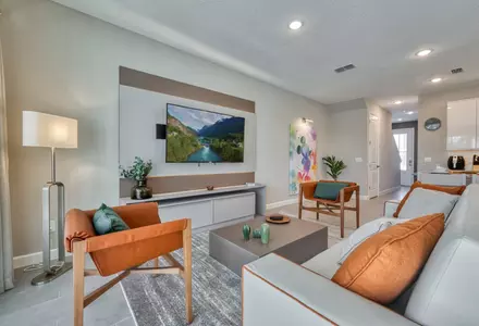 4 Bedroom House with Private Pool